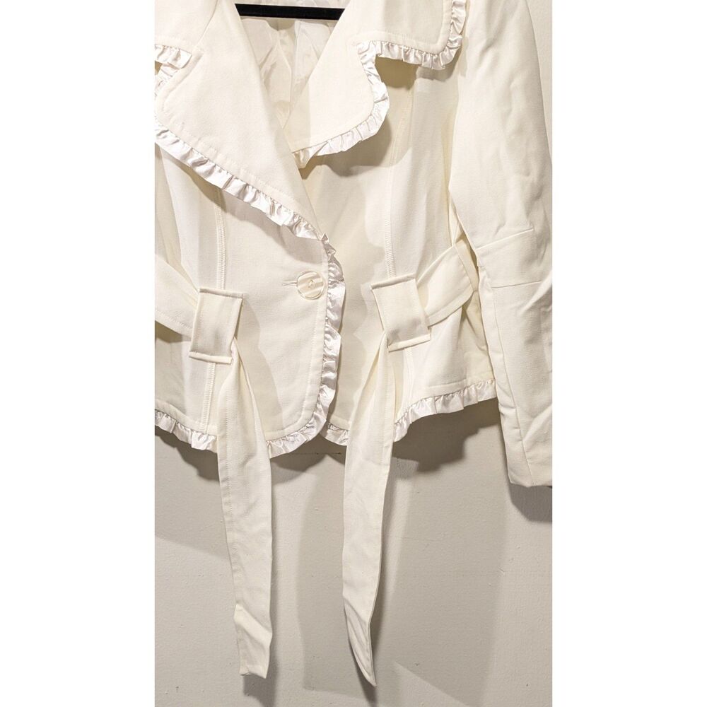 DFA New York Cream Ruffle Blazer sz. Small - Picture 6 of 8